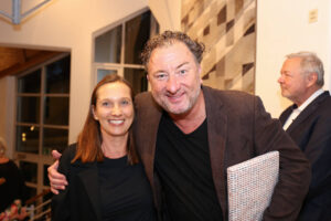 Beim Kunstwerk des Monats September 2023: Katja Sebald und Stefan Wilkening